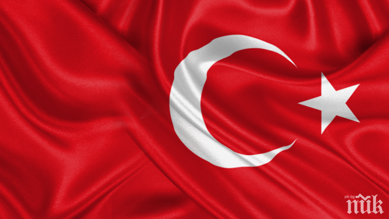 Турция размаха пръст на 10 държави да не се намесват в съдебната система на страната