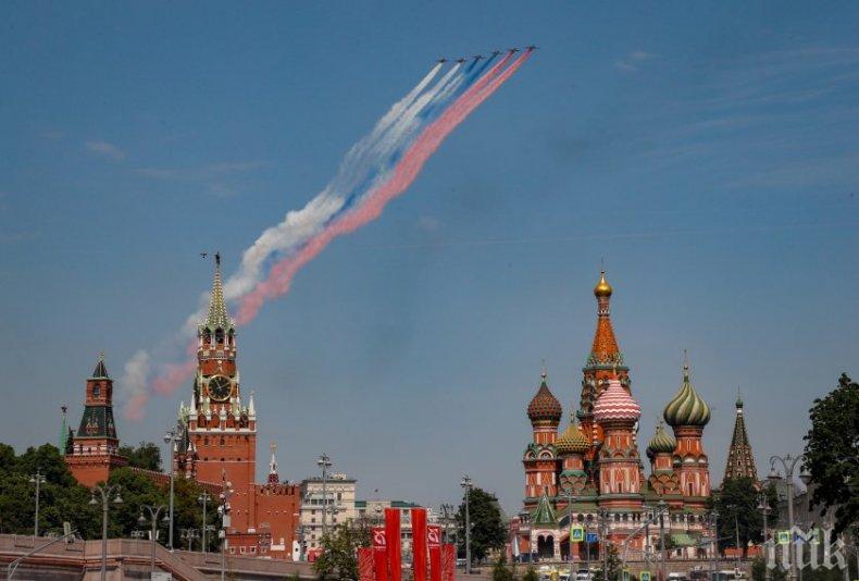 НА ЖИВО ОТ МОСКВА: Русия показва пред света военната си мощ