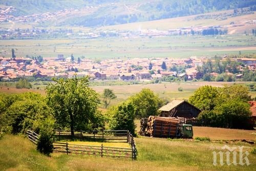 Гражданите се юрнаха към селата за почивка