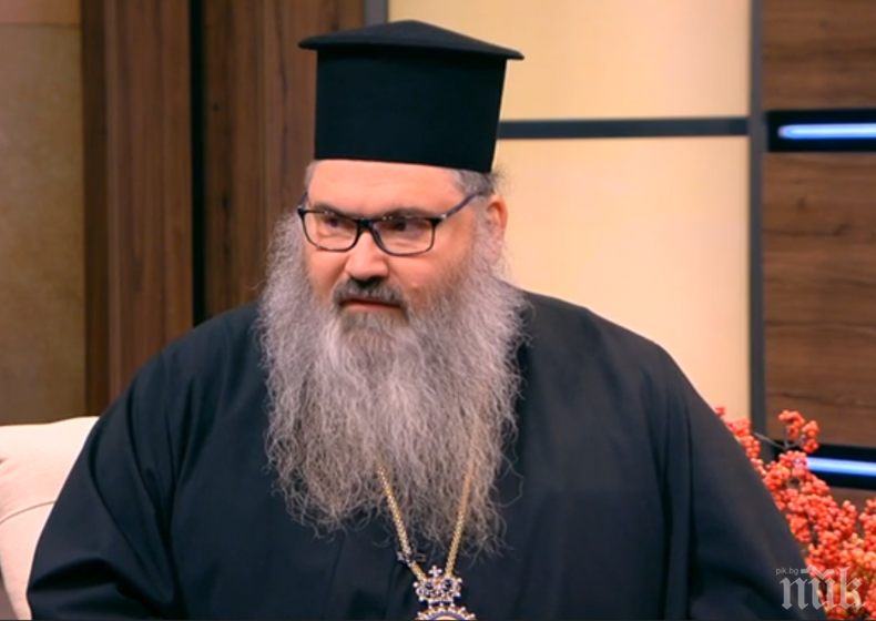 РАДОСТ: Осветиха нов параклис в добруджанското село Калина