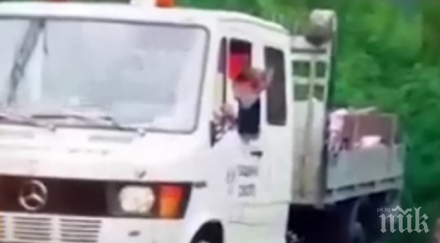 общински служители хвърлят боклуци река искър своге