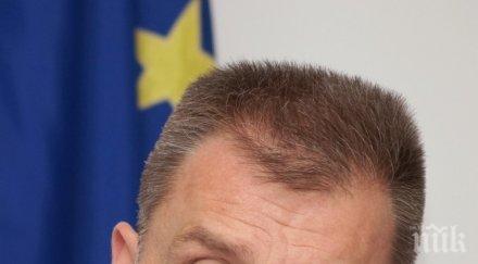 шефът дирекция контрол васил панов напусна нап