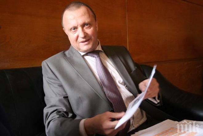 ИЗВЪНРЕДНО В ПИК TV: Пламен Нунев отговори на обвиняемия Бобоков: Несереизно е да кадрувам в Русе