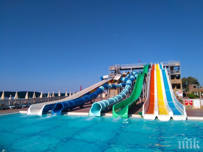 Без ограничения по водните пързалки, корабчета и атракциони