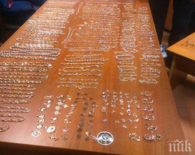 Спасяваме си спестяванията със златни монети