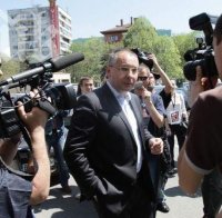 Станишев: Дянков беше изхвърлен като ненужен парцал в чужбина! Къде е госпожа И.Ф.? 