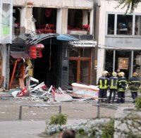 Започва оглед на взривения ресторант, чудят се как да извозят останките