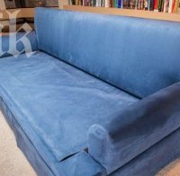 Конструираха брониран диван с тайник за оръжие