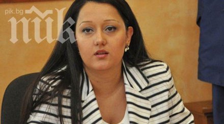 лиляна павлова пик управляващите грешат всеки ден залагат бомби закъснител