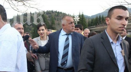 бойко борисов влезе страничен вход народното събрание оглушителни освирквания