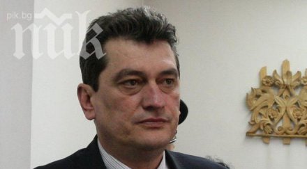 шефът пожарна безопасност пълнете газовите бутилки горещо време