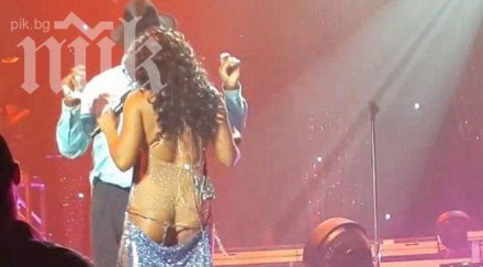 тони бракстън скандализира голо дупе сцената видео