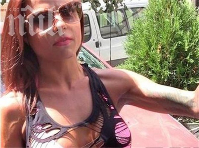 Дърво смачка кола на бургаска красавица, по чудо няма жертви