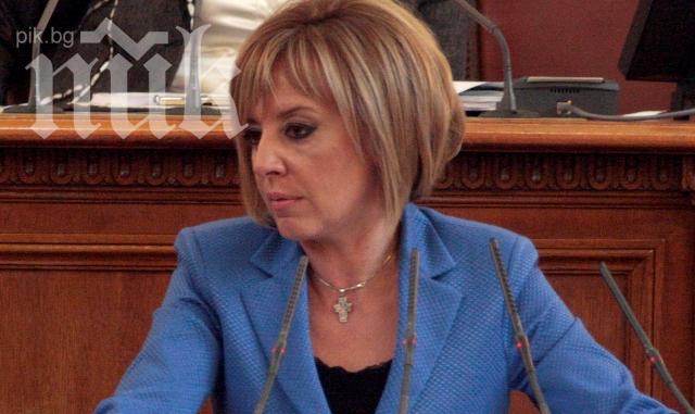 Парламентарната група на БСП се събра на кратко заседание