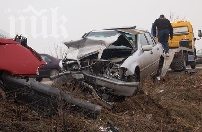 2-годишно дете пострада в катастрофа