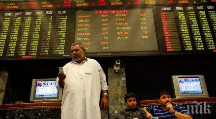 извънредно въоръжени стрелят фондовата борса карачи убити