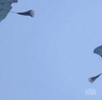 Командоси правят десант над авиобаза 