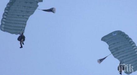 командоси правят десант авиобаза чешнегирово