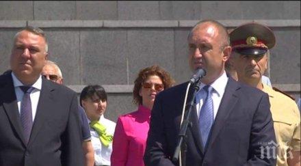 пик румен радев нова изцепка президентът обикаля велико търново фашиста иво антонов снимки