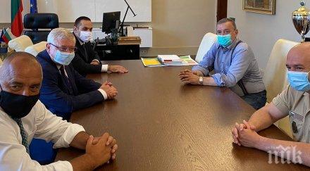 първо пик борисов обсъди щаба справят болниците лечението пациенти covid засилваме готовността здравните заведения видео снимки