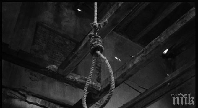 НЕОПИСУЕМА ТРАГЕДИЯ! Баща откри сина си обесен в гаража 