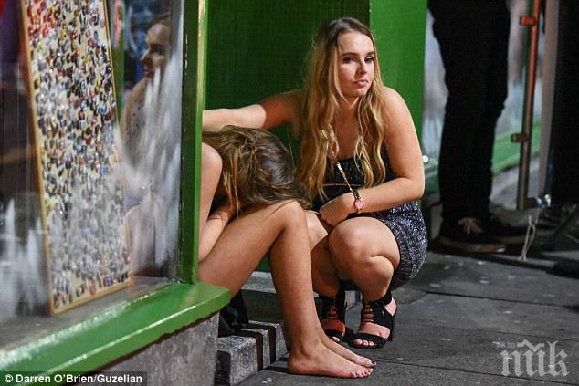 Полицията в Англия изрева: Пияните не могат да спазват социална дистанция