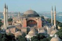 Русия с опасно предупреждение срещу Турция заради катедралата 