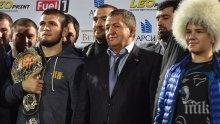 Слуховете започнаха: Хабиб спира със спорта след смъртта на баща му
