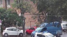 ЕКШЪН В БУРГАС: Полиция отцепи цял блок - тече претърсване