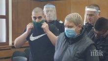 БРУТАЛНО! Майка и син заклали със стъклена чаша Поли Стефанов в Пловдив