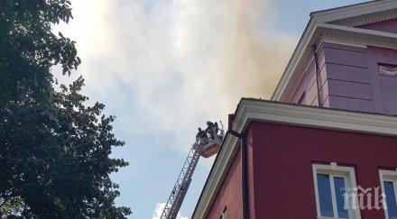 герои русенските огнеборци спасили минути двама горящ апартамент