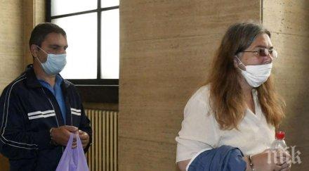 присъда години затвор дъщеря убила баща софия държала децата ключ