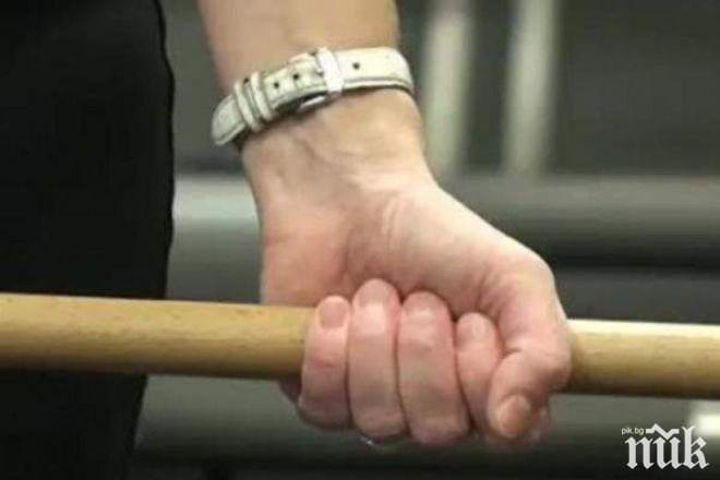 ЕКШЪН: Биячи нападнаха трима в Соколаре, потрошиха и кола