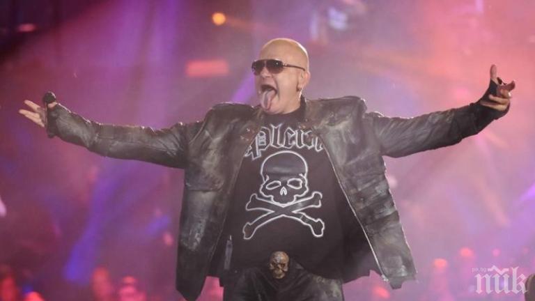 Александър Симов в ПИК и Ретро: Партията на Слави ще завърши като надгробен камък в политическото гробище
 