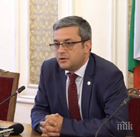 Тома Биков след призива на Румен Радев за преврат: България може да заприлича на БСП