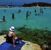 Кипър отваря границите за новия туристически сезон, но само за Израел