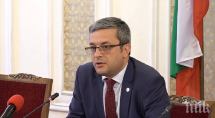 тома биков призива румен радев преврат българия заприлича бсп