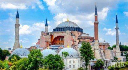 ердоган готви първата молитва уникалния храм света софия