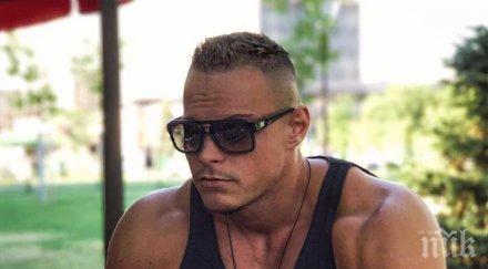 адриан зурков скъса моделка обичайни причини