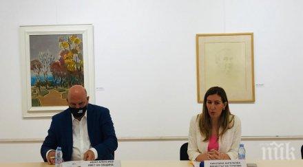 ангелкова малките черноморски курорти сезонът тръгна добре фона кризисната година