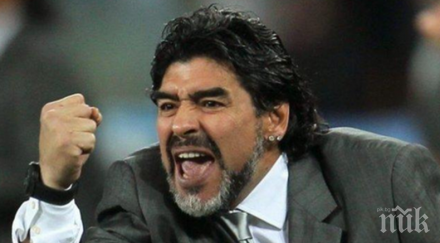 паоло сорентино когото марадона спасил живота снима филм ръката бога