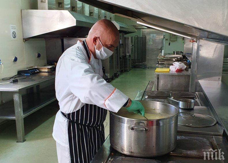 Доставчикът на храни за болниците ще съди бившите готвачки

