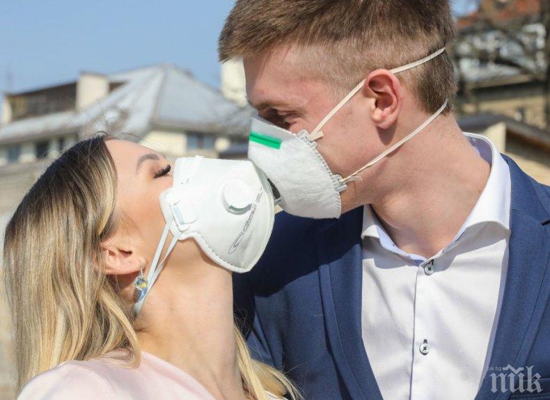 Заради COVID-19: Хърватия забрани целувките и прегръдките