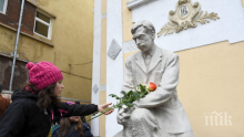 Актьори четат Яворов в Народния театър