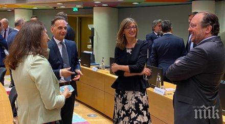 първите дипломати обсъдиха обърнат негативната тенденция отношенията турция