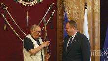 Пената тества карабината от Каракачанов