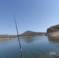 80-килограмов сом уловиха в язовир 