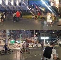 ГОРЕЩО В ПИК: Уличните акции на Божков и Бабикян с пълен провал - петдесетина души блокират незаконно кръстовища и цапат столицата (СНИМКИ)