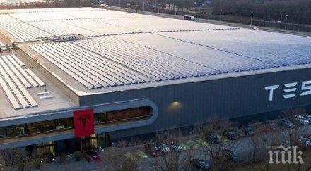 тесла отвори нов завод тексас