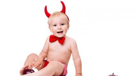 британско семейство кръсти сина луцифер